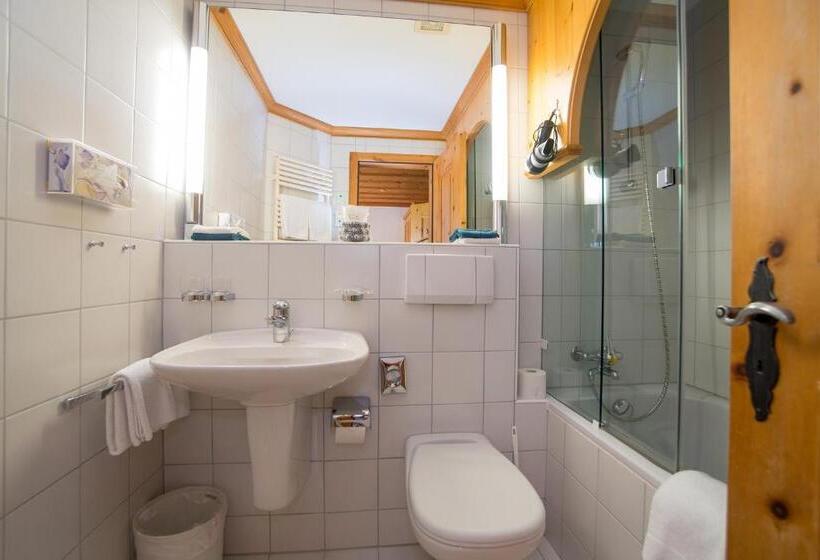 Hotel Sonne Fex Alpine Hideaway