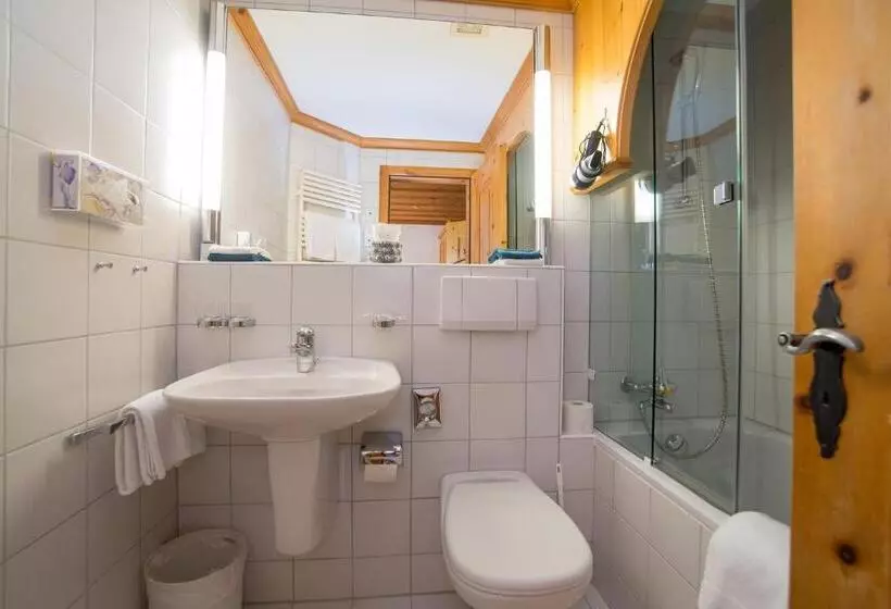 Hotelli Sonne Fex Alpine Hideaway