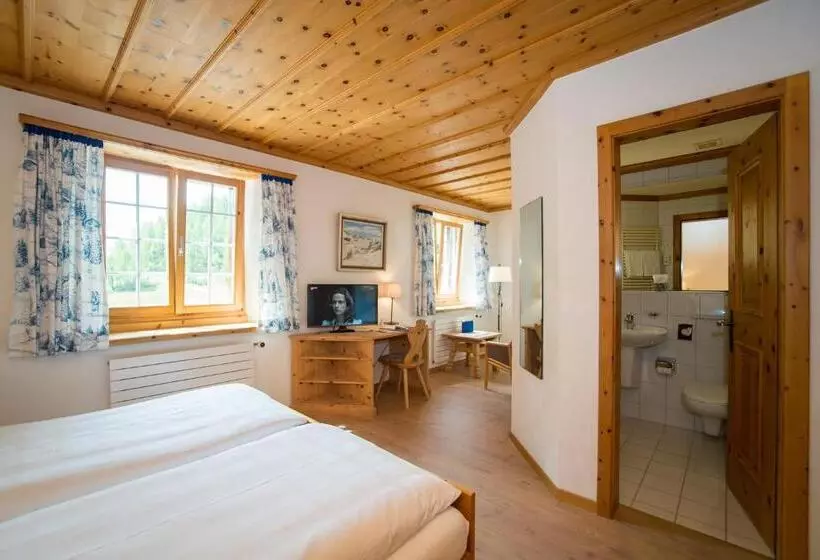Hotelli Sonne Fex Alpine Hideaway