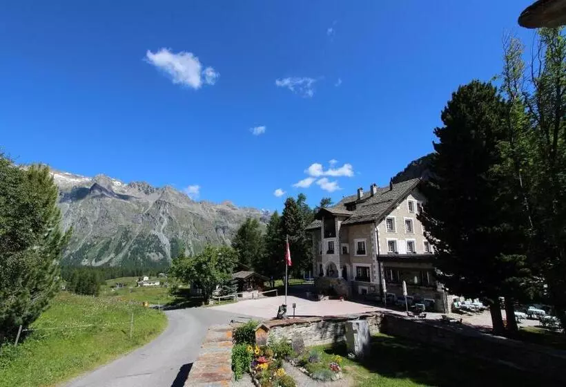 Hotelli Sonne Fex Alpine Hideaway