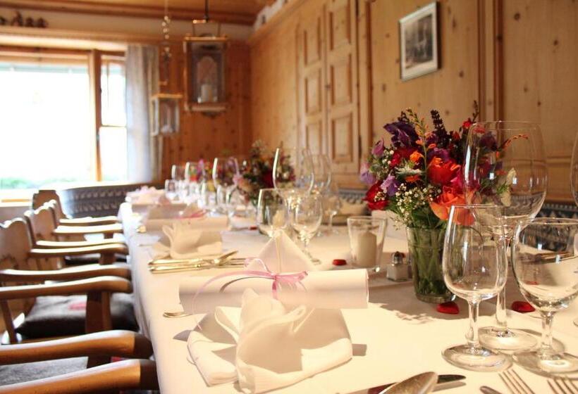 Hotel Sonne Fex Alpine Hideaway