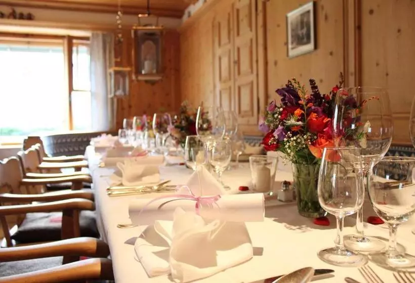 Hotelli Sonne Fex Alpine Hideaway