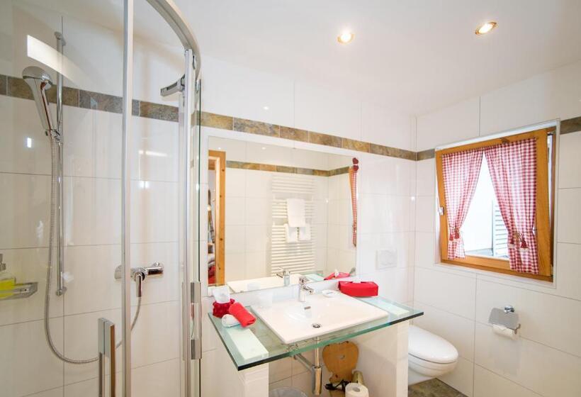 Hotel Sonne Fex Alpine Hideaway