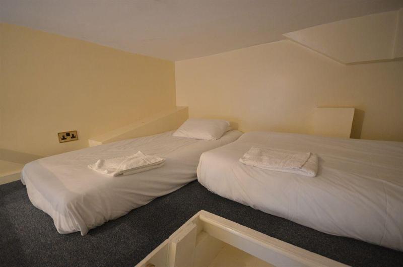 هتل Boka Earls Court