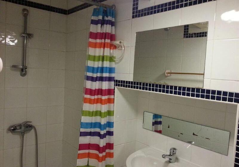 هتل Boka Earls Court