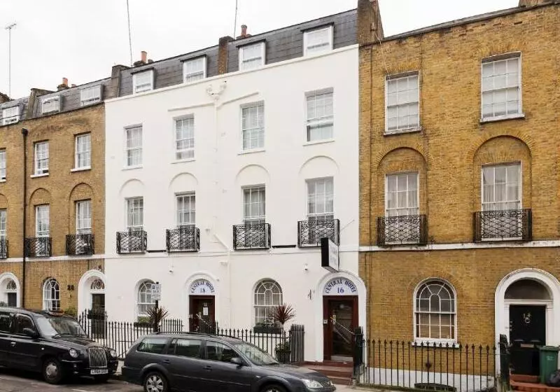 בית מלון כפרי Central