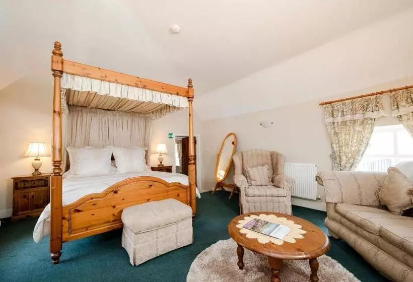 Отель Gaskell Arms