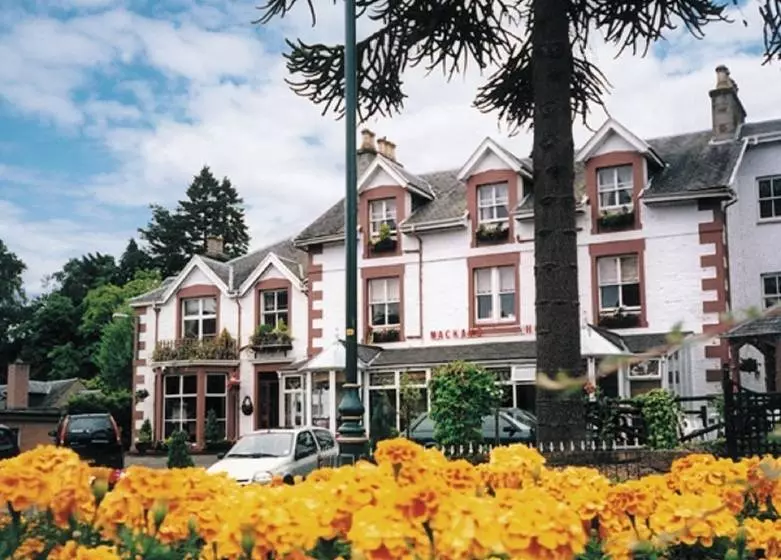 Отель Mackay S Spa Lodge