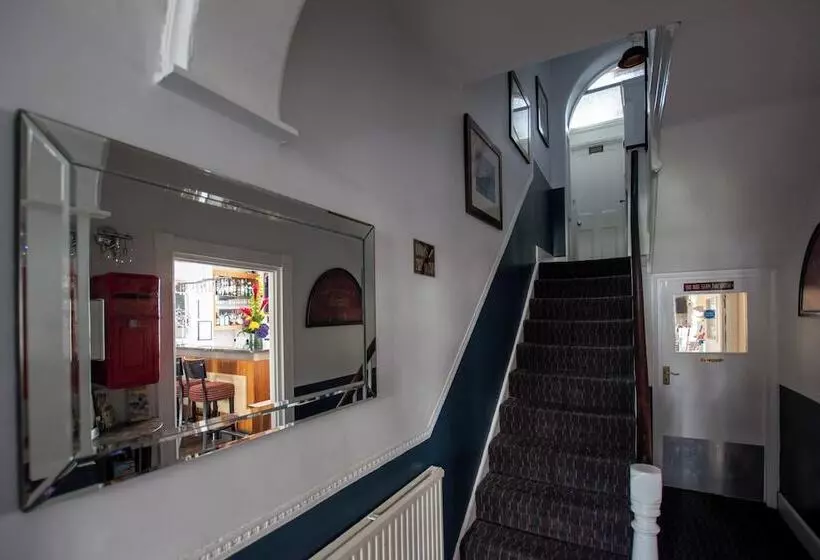 New Steine Hotel   B&b