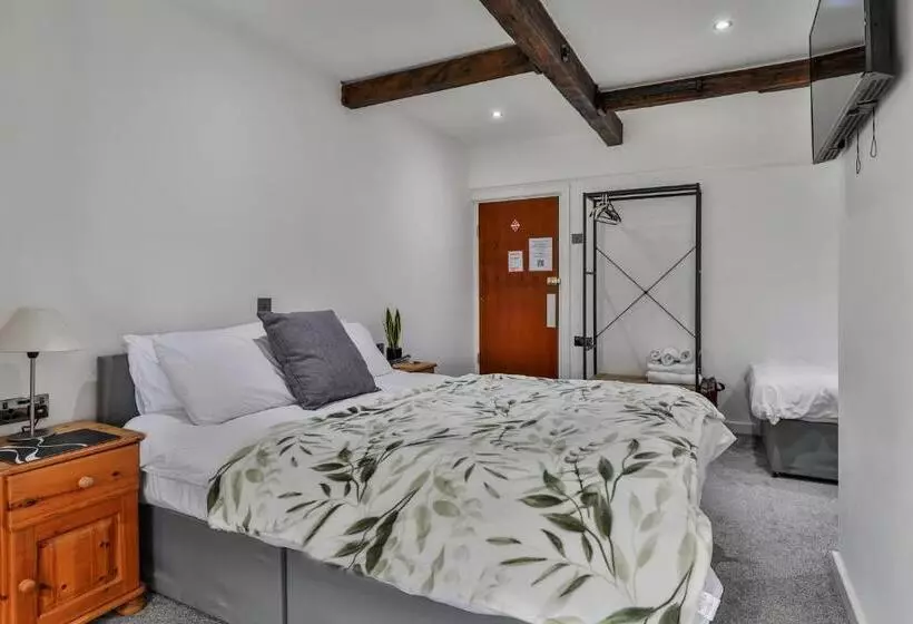 هتل Serenity Guest House