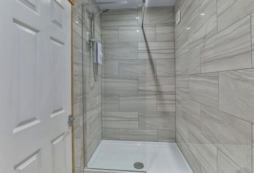 בית מלון כפרי Serenity Guest House