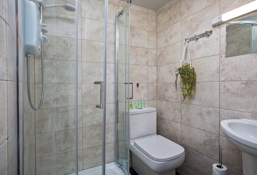 בית מלון כפרי Serenity Guest House