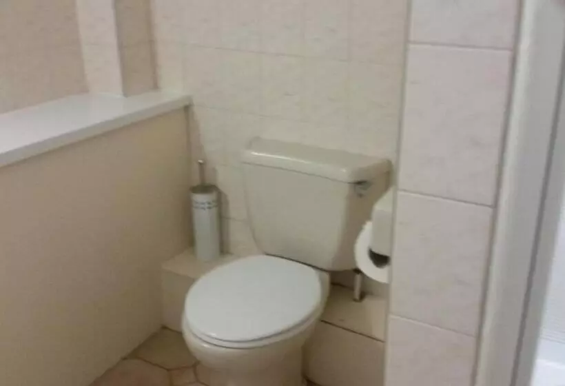 בית מלון כפרי The Bridge