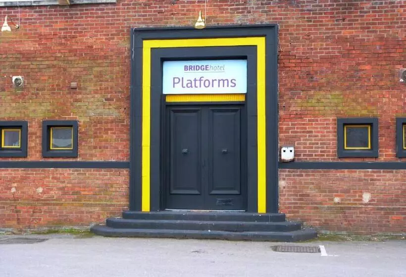 בית מלון כפרי The Bridge