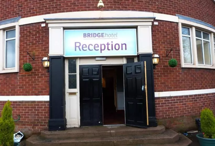 בית מלון כפרי The Bridge