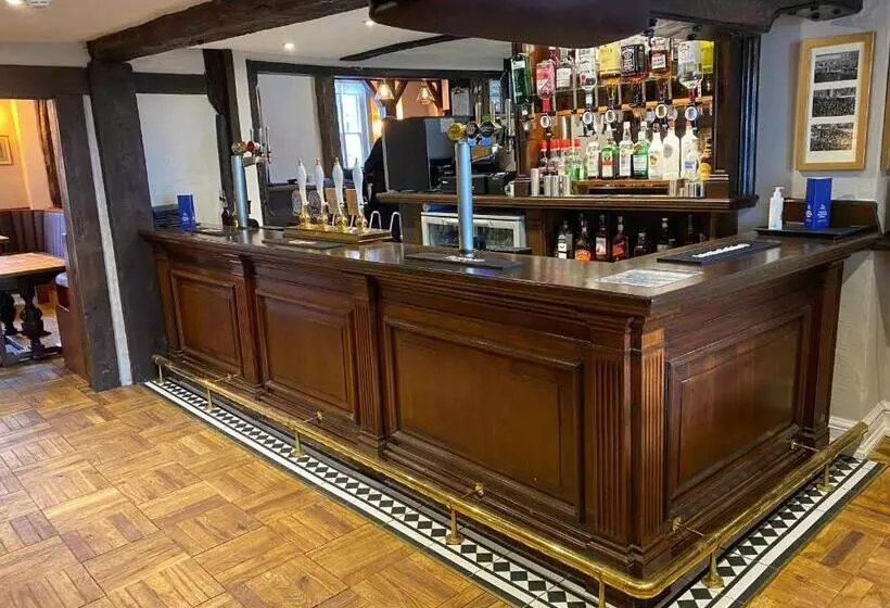 هتل The Bull Inn
