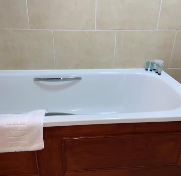 The Bein Inn Hotel & Restaurant