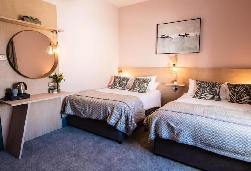 ホテル The Fullerton Arms