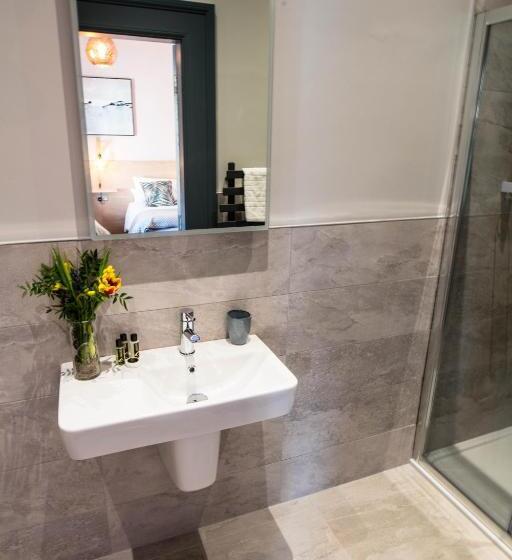 ホテル The Fullerton Arms