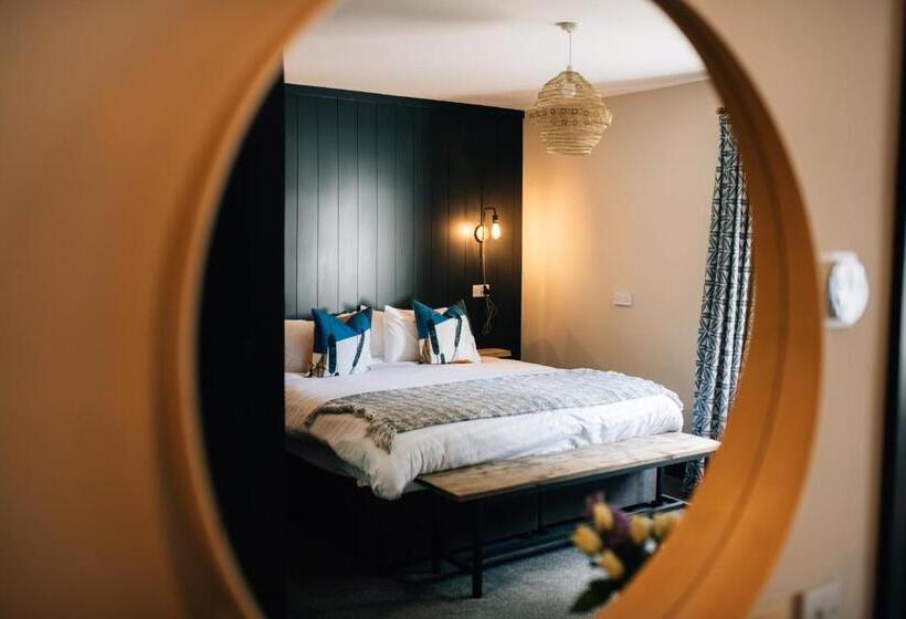 ホテル The Fullerton Arms