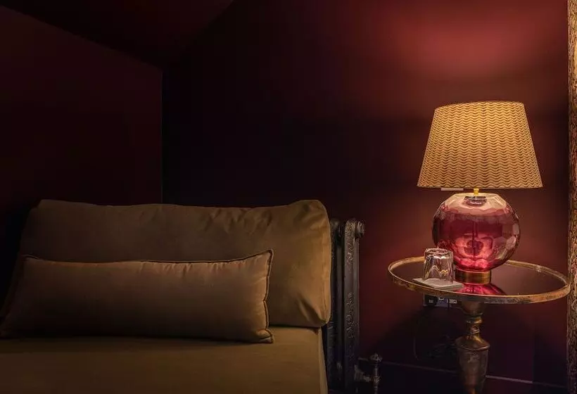 בית מלון כפרי The Raeburn