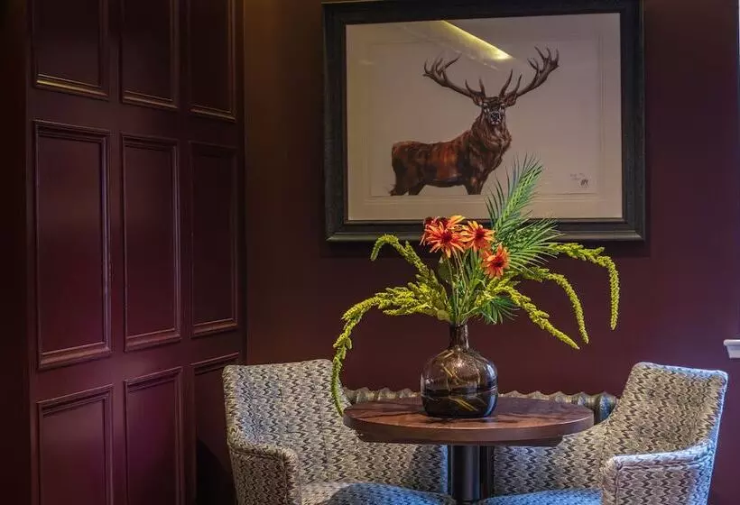 בית מלון כפרי The Raeburn