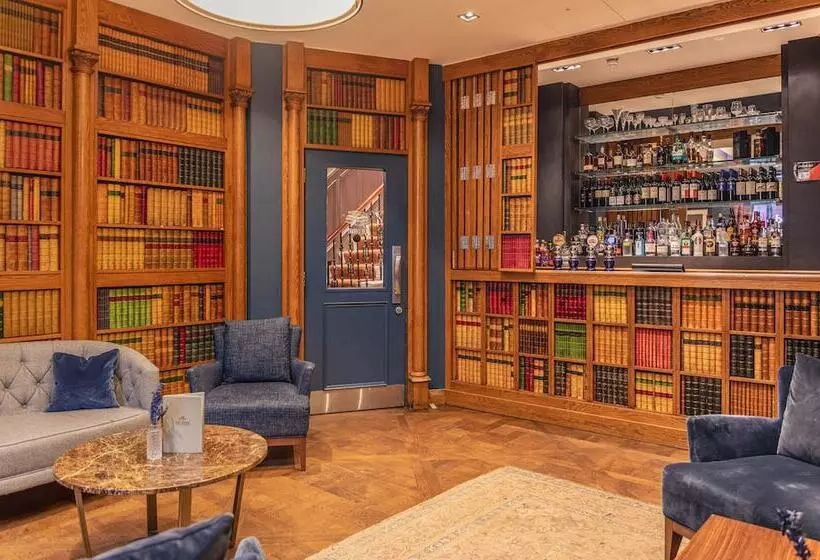 בית מלון כפרי The Raeburn