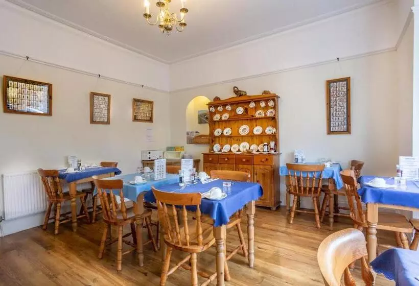 هتل The Rosscourt Adults Only