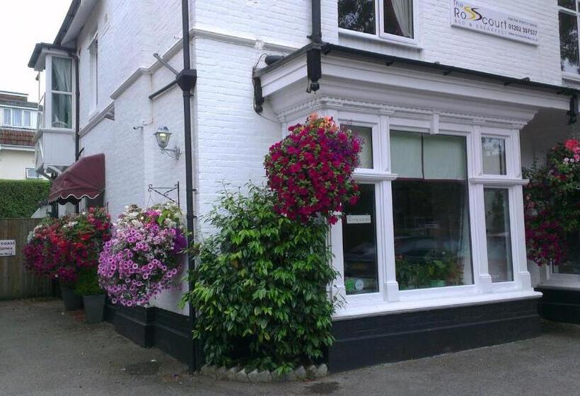 בית מלון כפרי The Rosscourt Adults Only