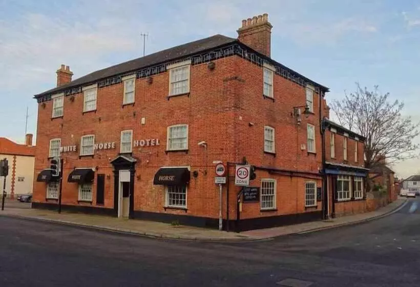 Отель The White Horse