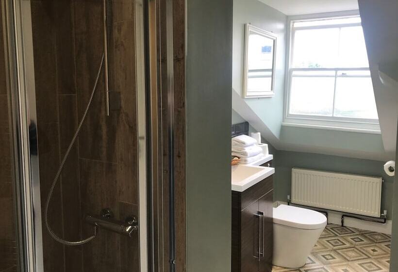 בית מלון כפרי The White Horse