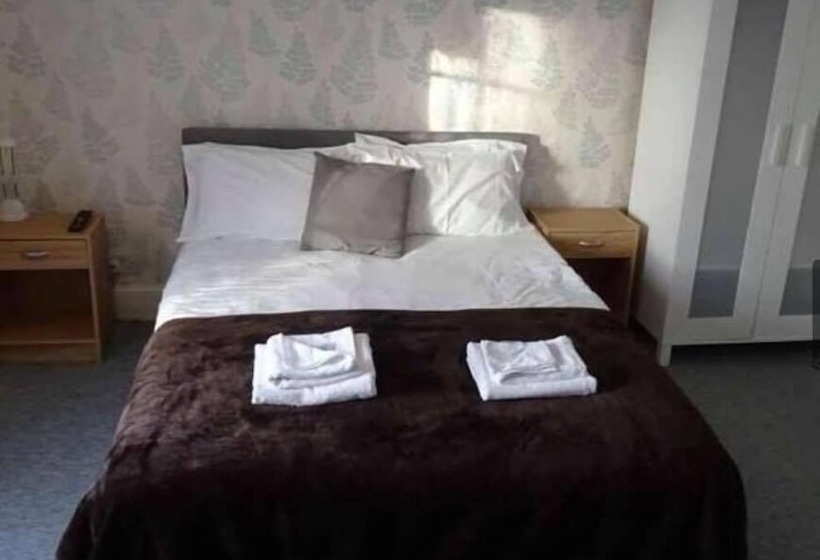 בית מלון כפרי The White Horse