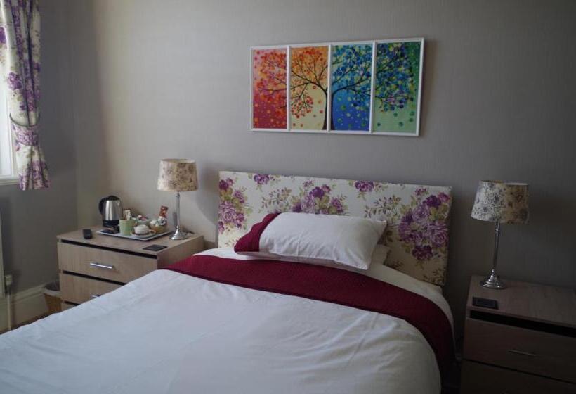 ホテル Varley House