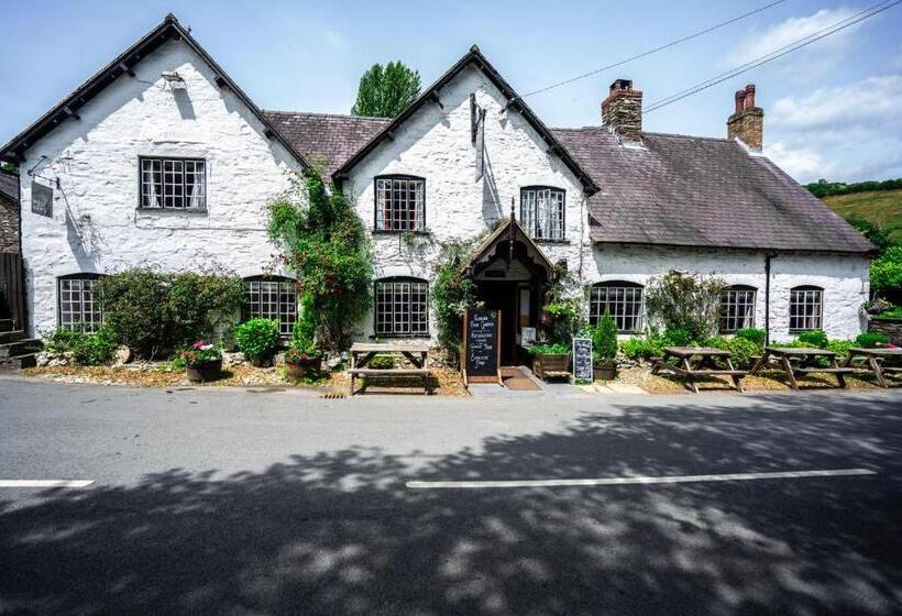 Hotelli The West Arms