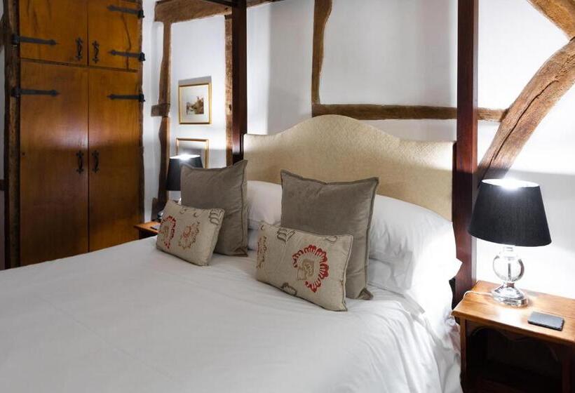 Hotelli The West Arms