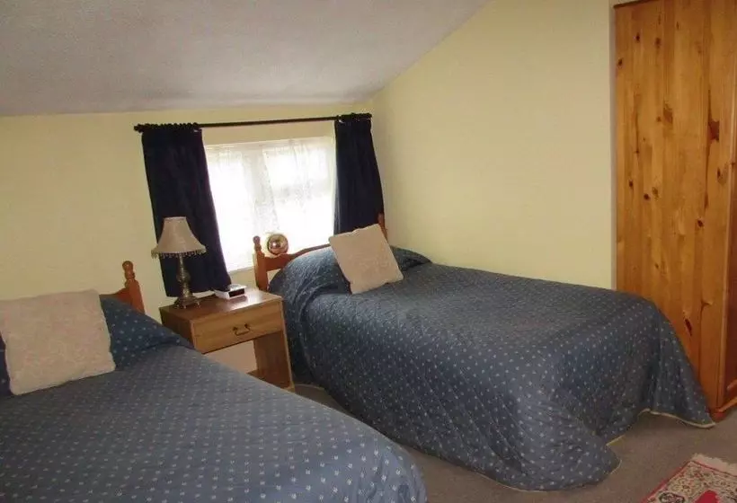 Мотель Atz&h Inn