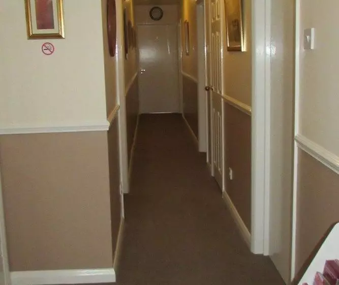 Мотель Atz&h Inn