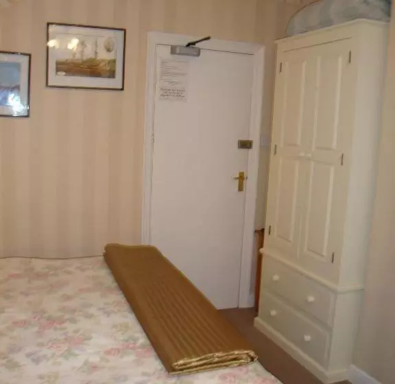 Sherwood Hotel  B&b