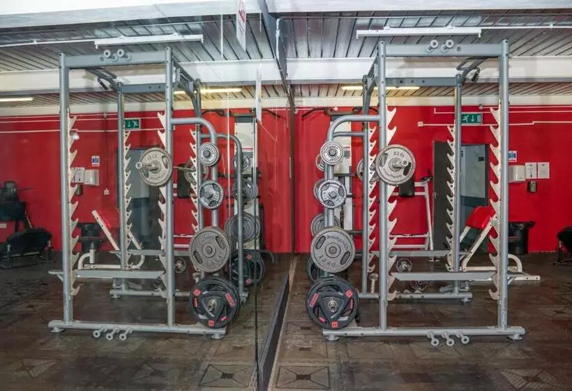 The Shurland Hotel Gym Spa