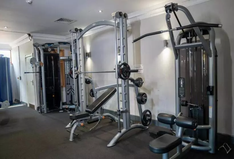 The Shurland Hotel Gym Spa