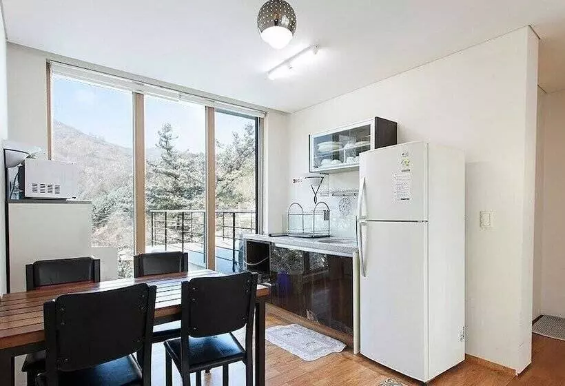 Gapyeong Solnanggu Pension