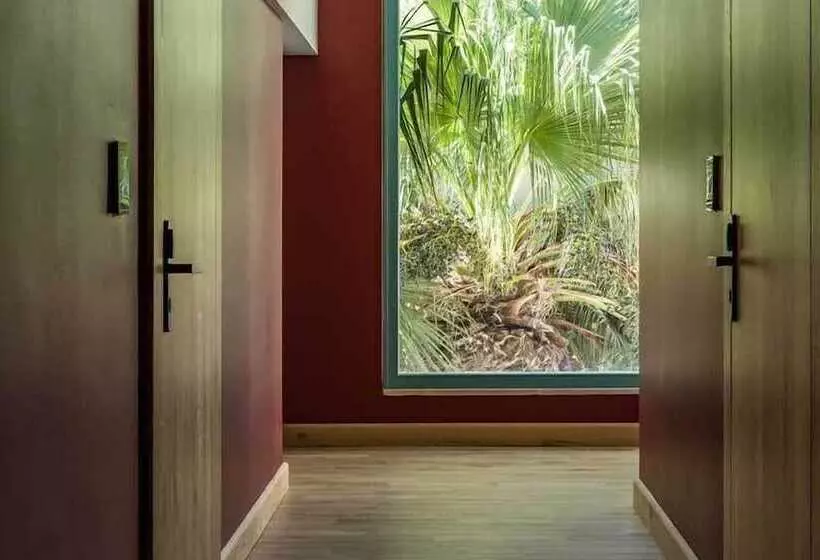 ホテル Artion Boutique By Enorme