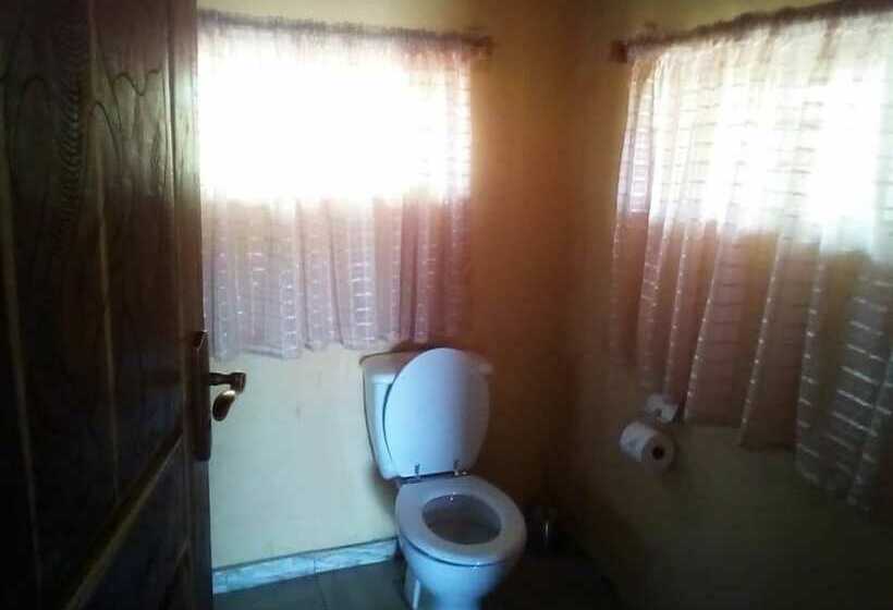 Отель Mophy  Budget  Safari  Lagoon  Camp