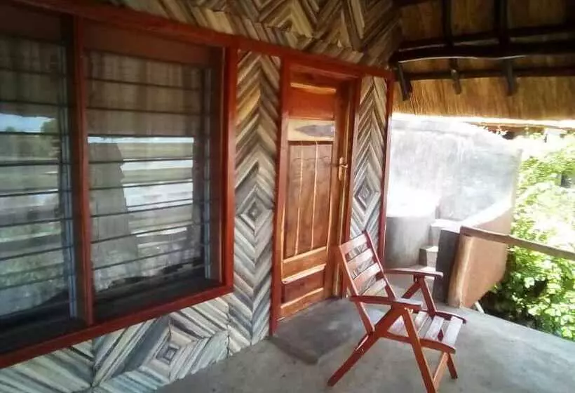 هتل Mophy  Budget  Safari  Lagoon  Camp