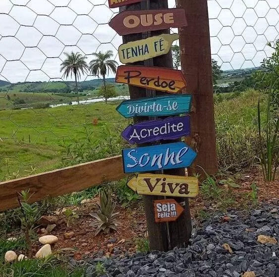 Hotelli Pousada Flores De Ipê