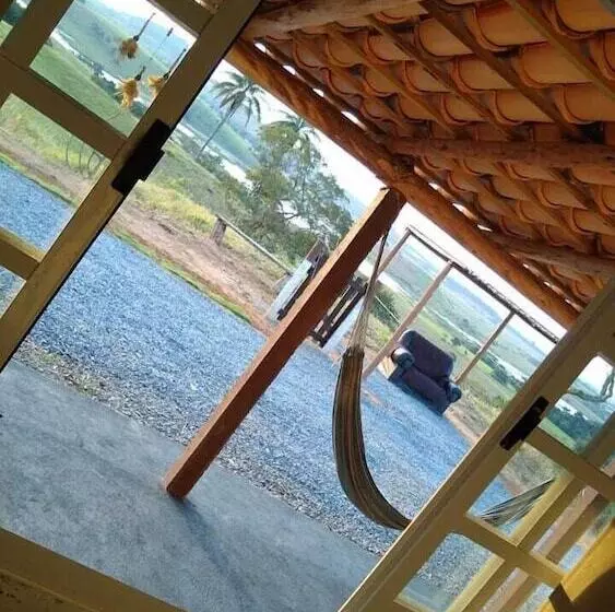 Hotelli Pousada Flores De Ipê