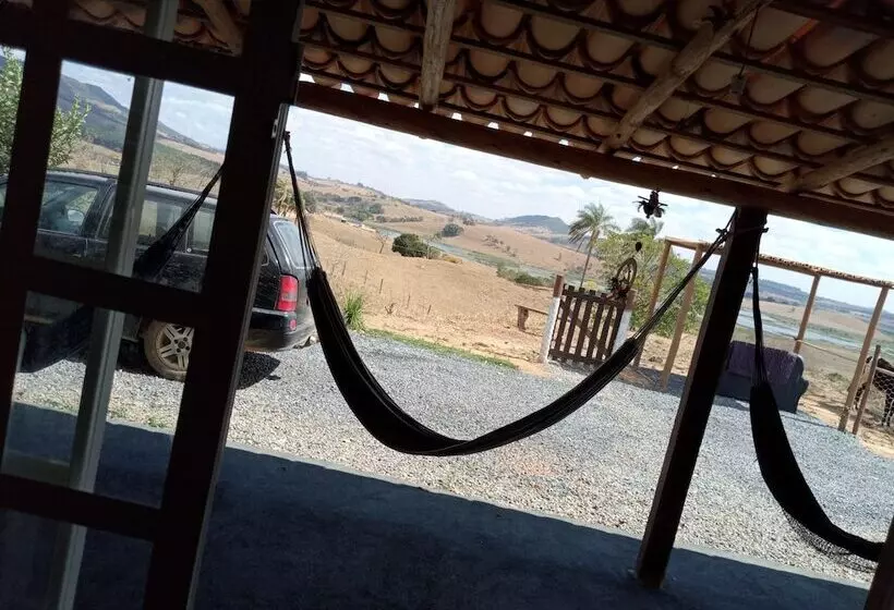 Hotelli Pousada Flores De Ipê