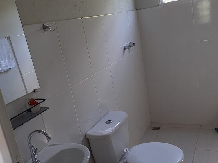 Hotel Pousada Flores De Ipê