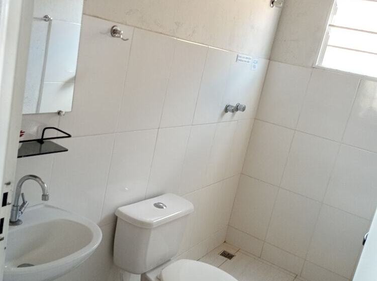 Hotel Pousada Flores De Ipê