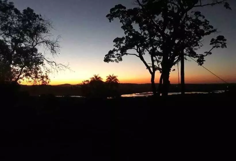 Hotelli Pousada Flores De Ipê